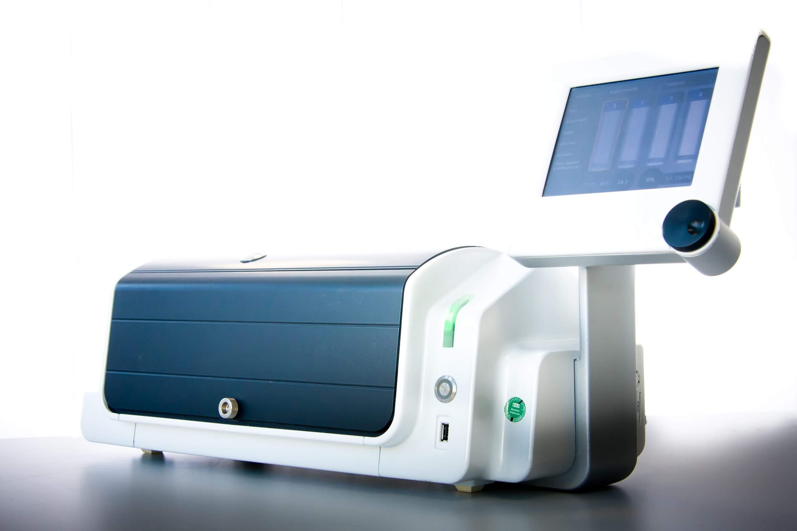 3D Cell Culture Bioreactor CERO Frontview